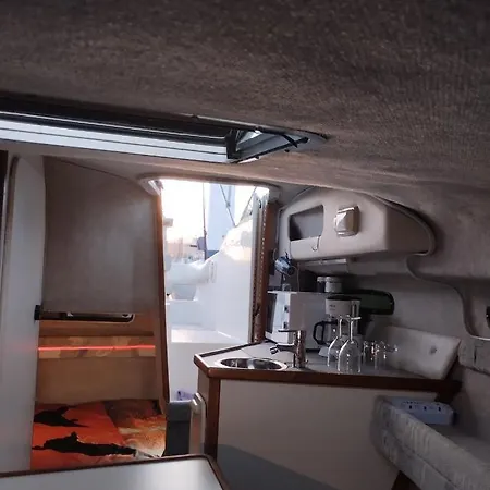 Corazon Azul Båthotell *