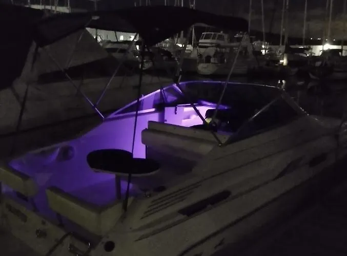 Corazon Azul Botel Puerto Calero